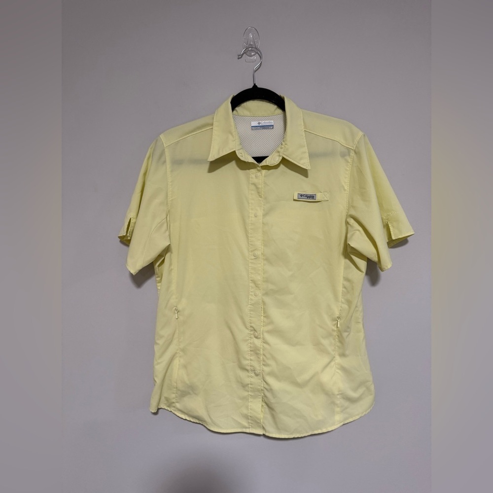 Columbia Women's Light Yellow Short Sleeve Button Shirt